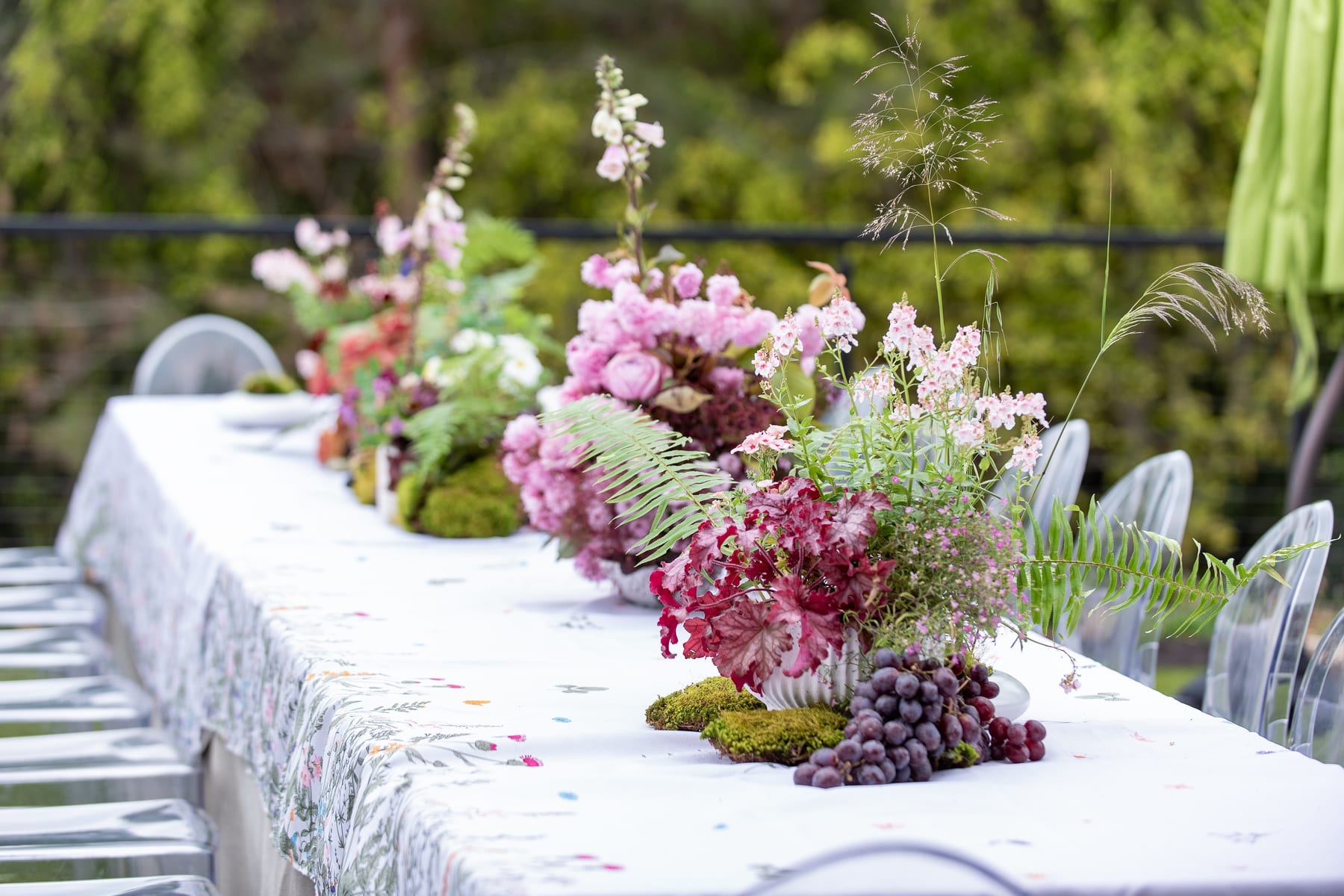 Banquet table centrepieces, event 2025